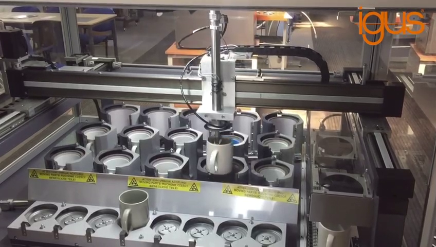 Beer mug robot